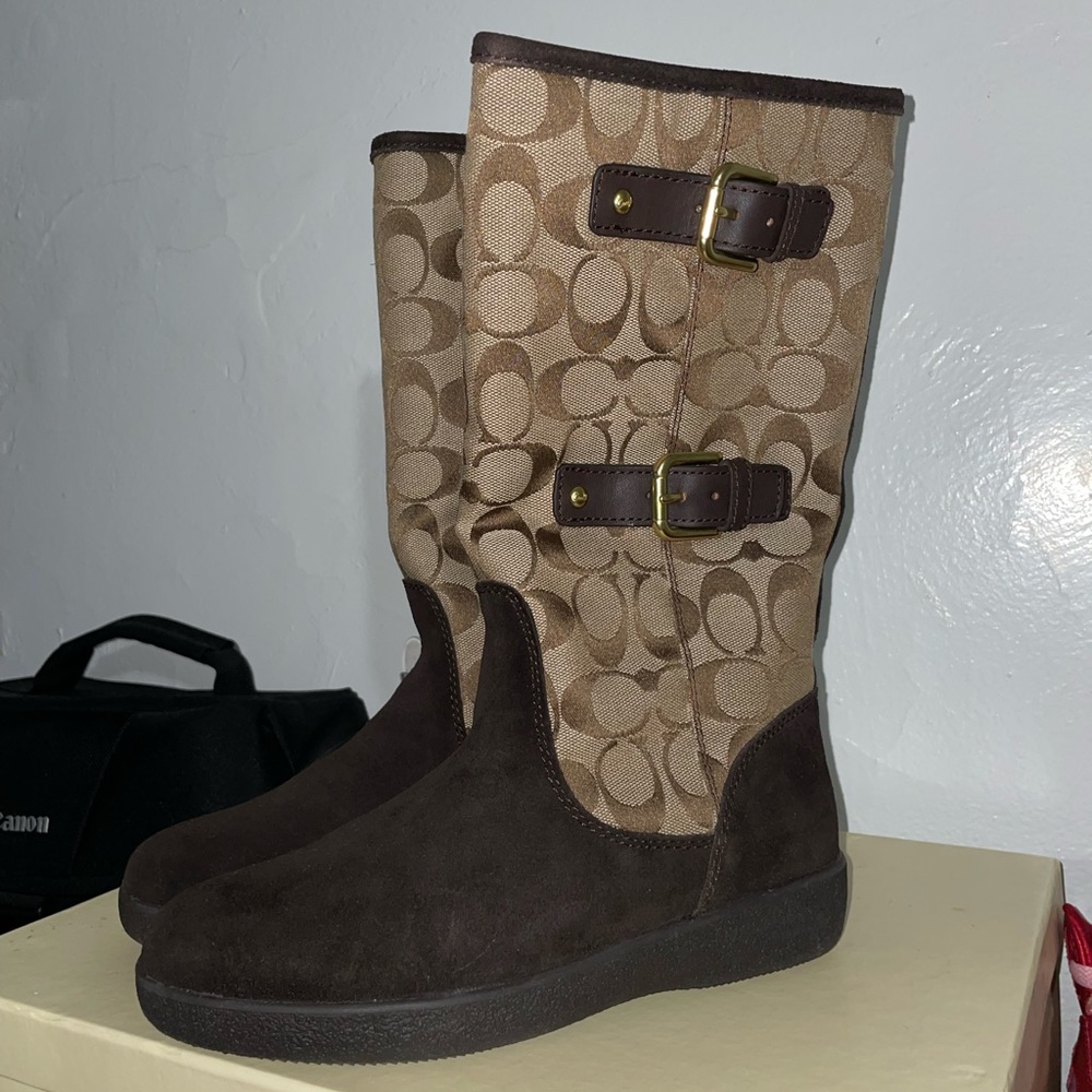 Coach boots
